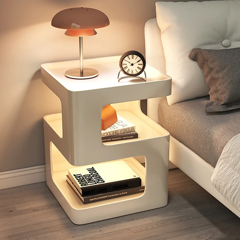 Interior Design Your Home - طاولة سرير عصرية وبسيطة تتميز بتصميم